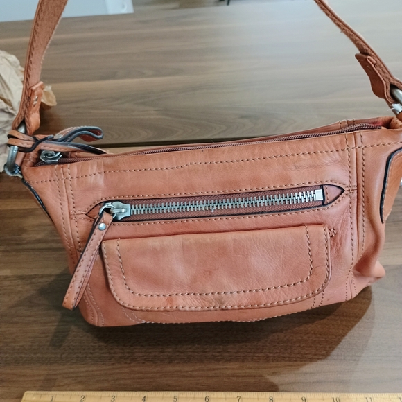 Fossil Tan Leather Women's Bag - Picture 2 of 11